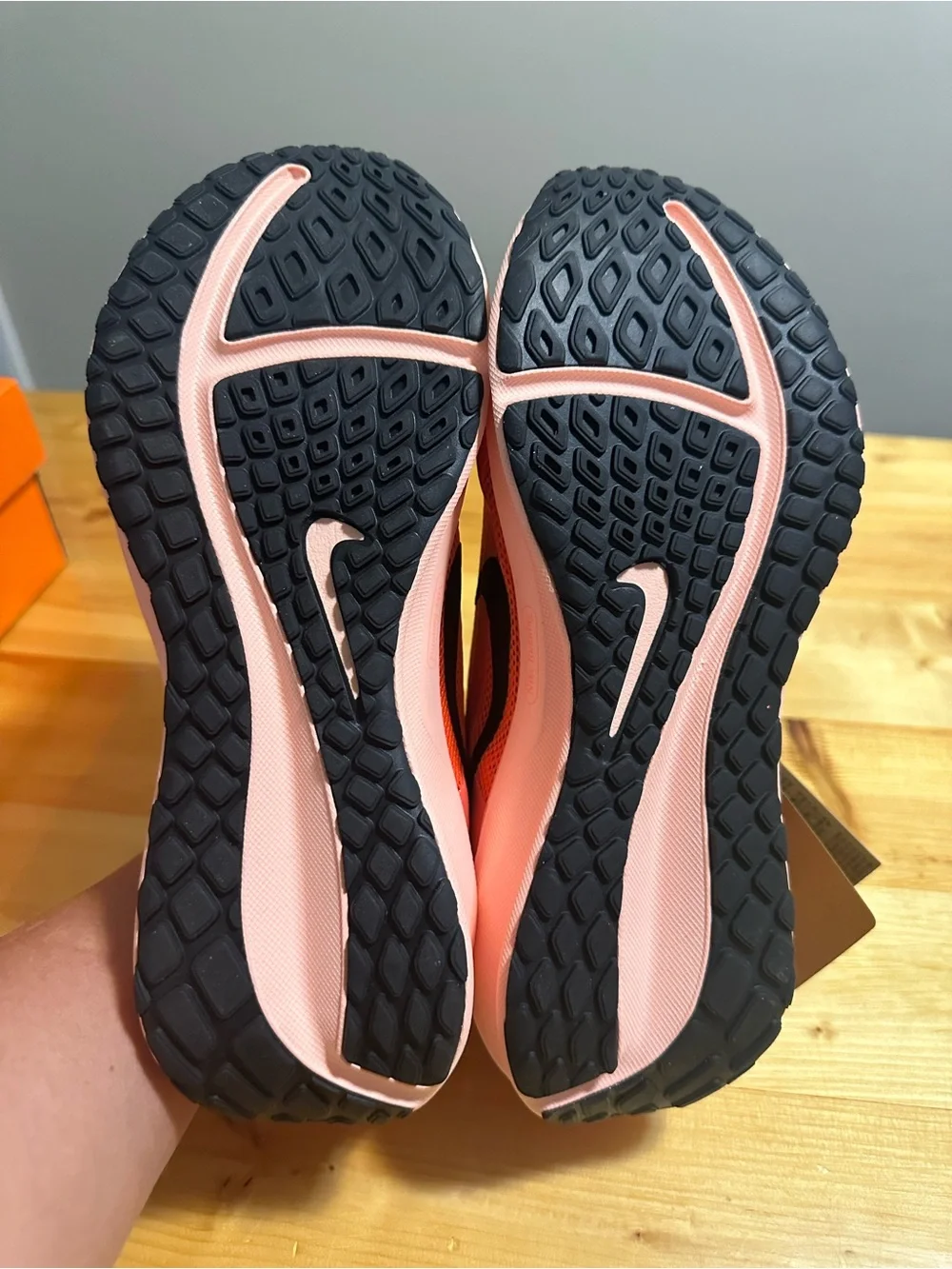 Nike Women’s Coral Pink Athletic Running Shoes